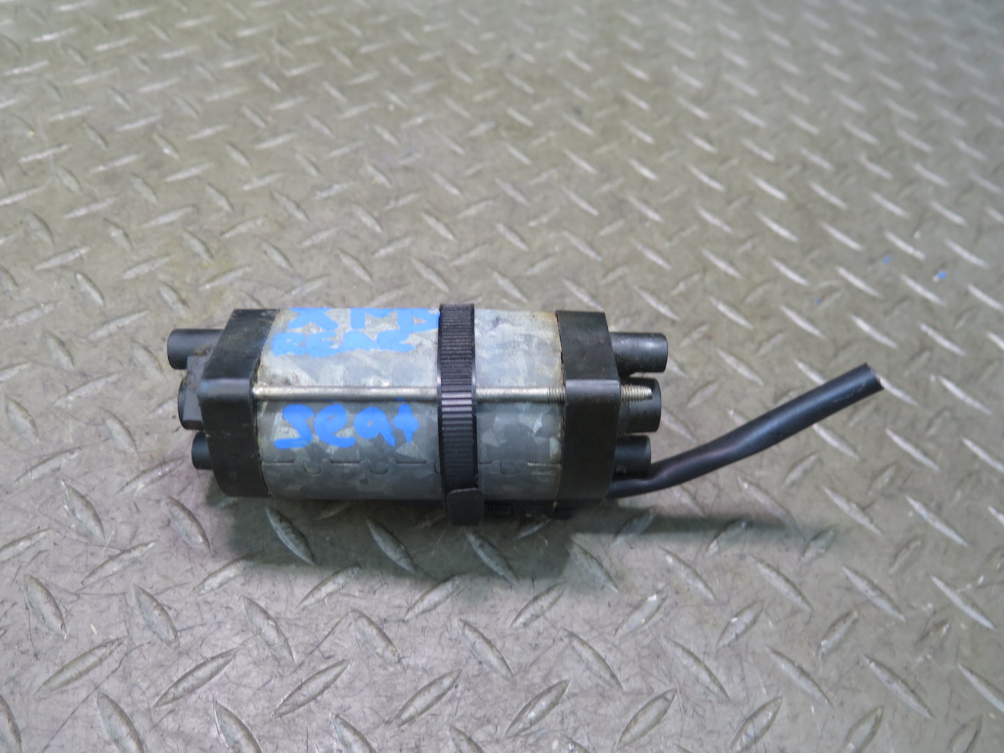 86-91 Mercedes W126 S-class Rear Seat Adjustment Motor OEM