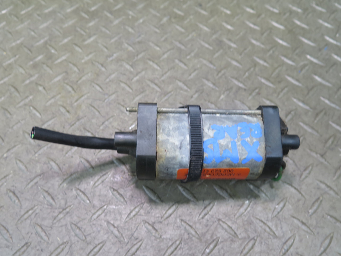 86-91 Mercedes W126 S-class Rear Seat Adjustment Motor OEM