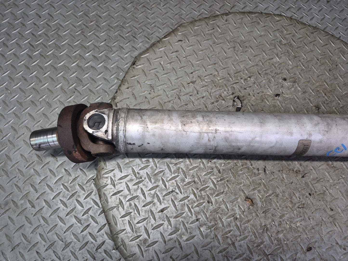 84-96 Chevrolet Corvette C4 Rear A/T Driveshaft Drive Shaft 10054289 87K OEM