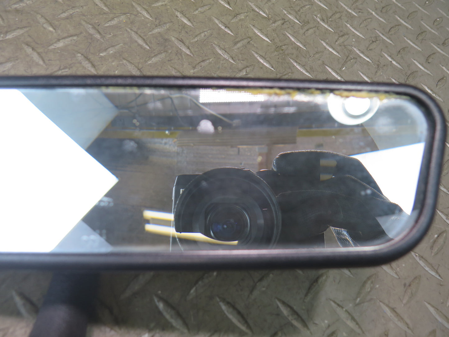 86-91 Mercedes W126 560SEL Manual Dimming Interior Rear View Mirror Damaged