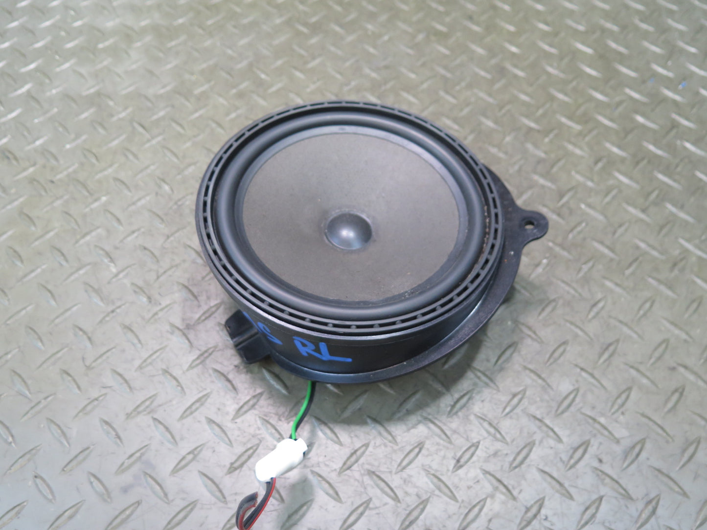 86-91 Mercedes W126 560SEL Sedan Set of 2 Rear Left & Right Shelf Speaker OEM