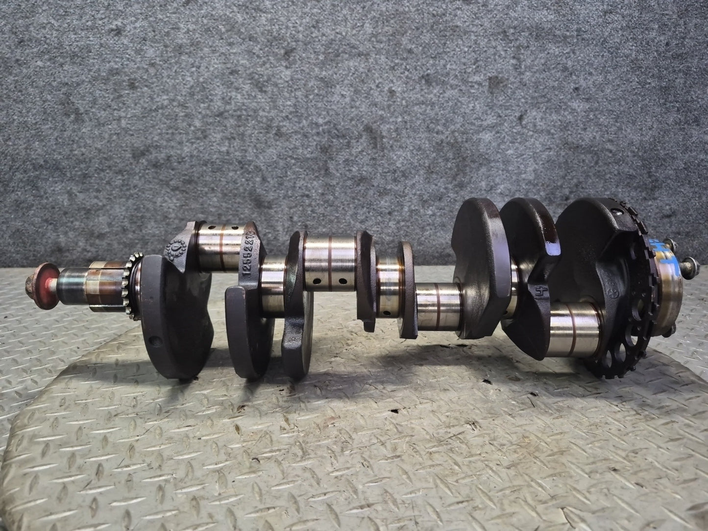2003-2007 Hummer H2 6.0L LQ4 Engine Motor Crankshaft 12552216