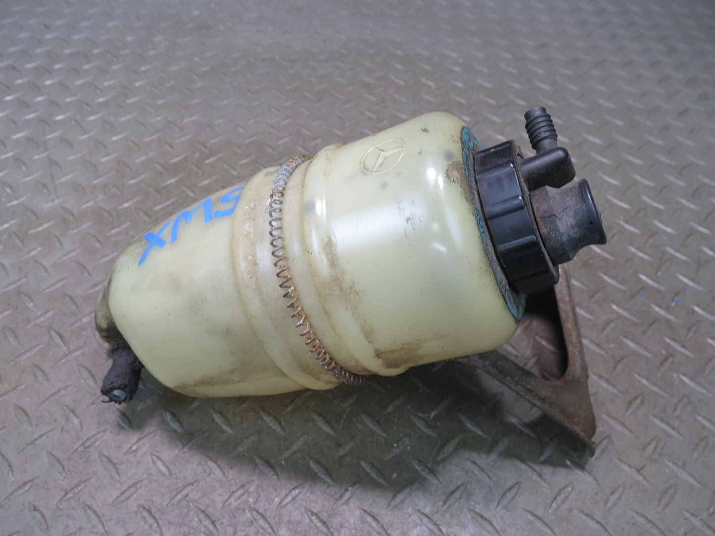 86-91 Mercedes W126 C126 Suspension Hydraulic Oil Reservoir Tank OEM