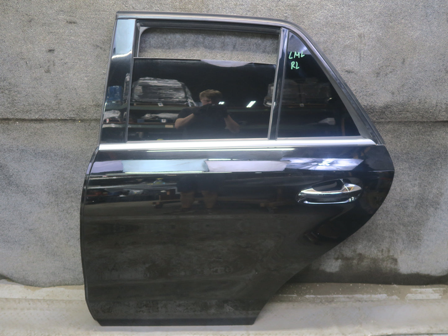 2012-2019 Mercedes W166 GLE ML Rear Left  Door Shell Panel w Glass