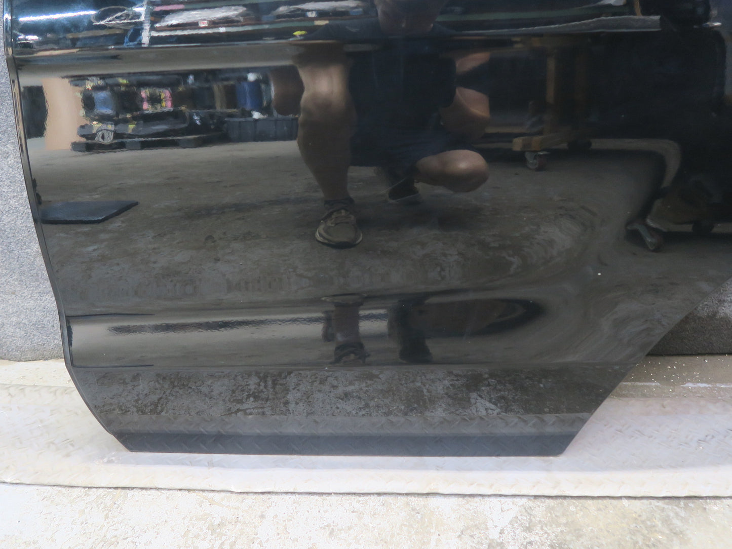 2012-2019 Mercedes W166 GLE ML Rear Left  Door Shell Panel w Glass