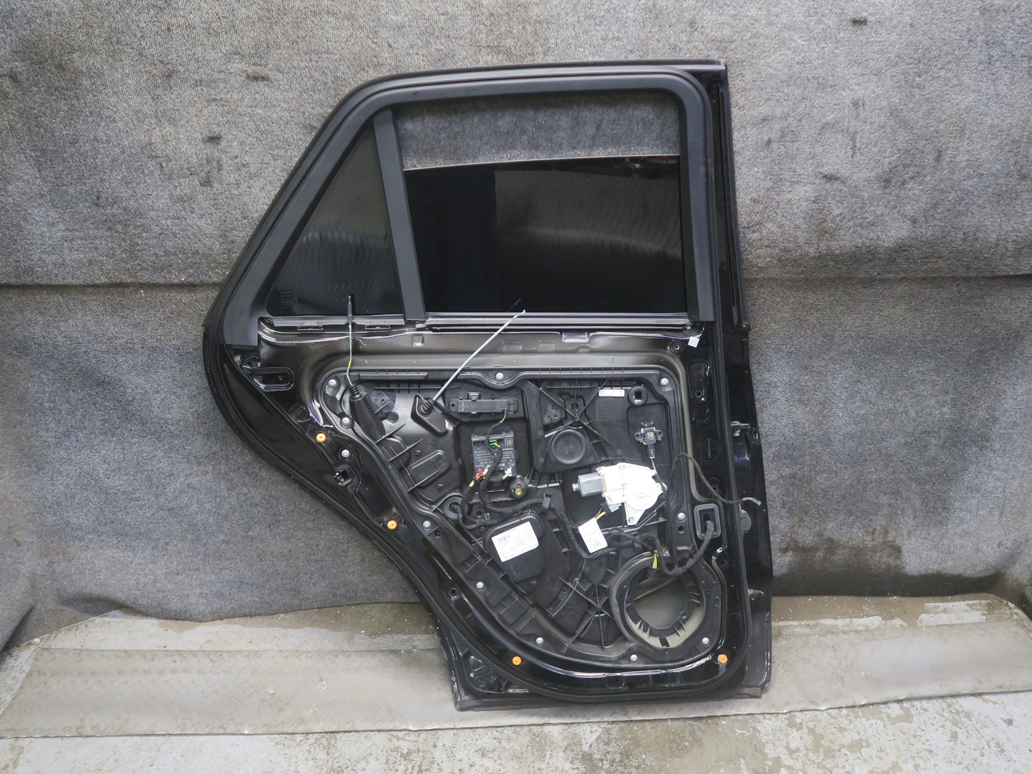 2012-2019 Mercedes W166 GLE ML Rear Left  Door Shell Panel w Glass
