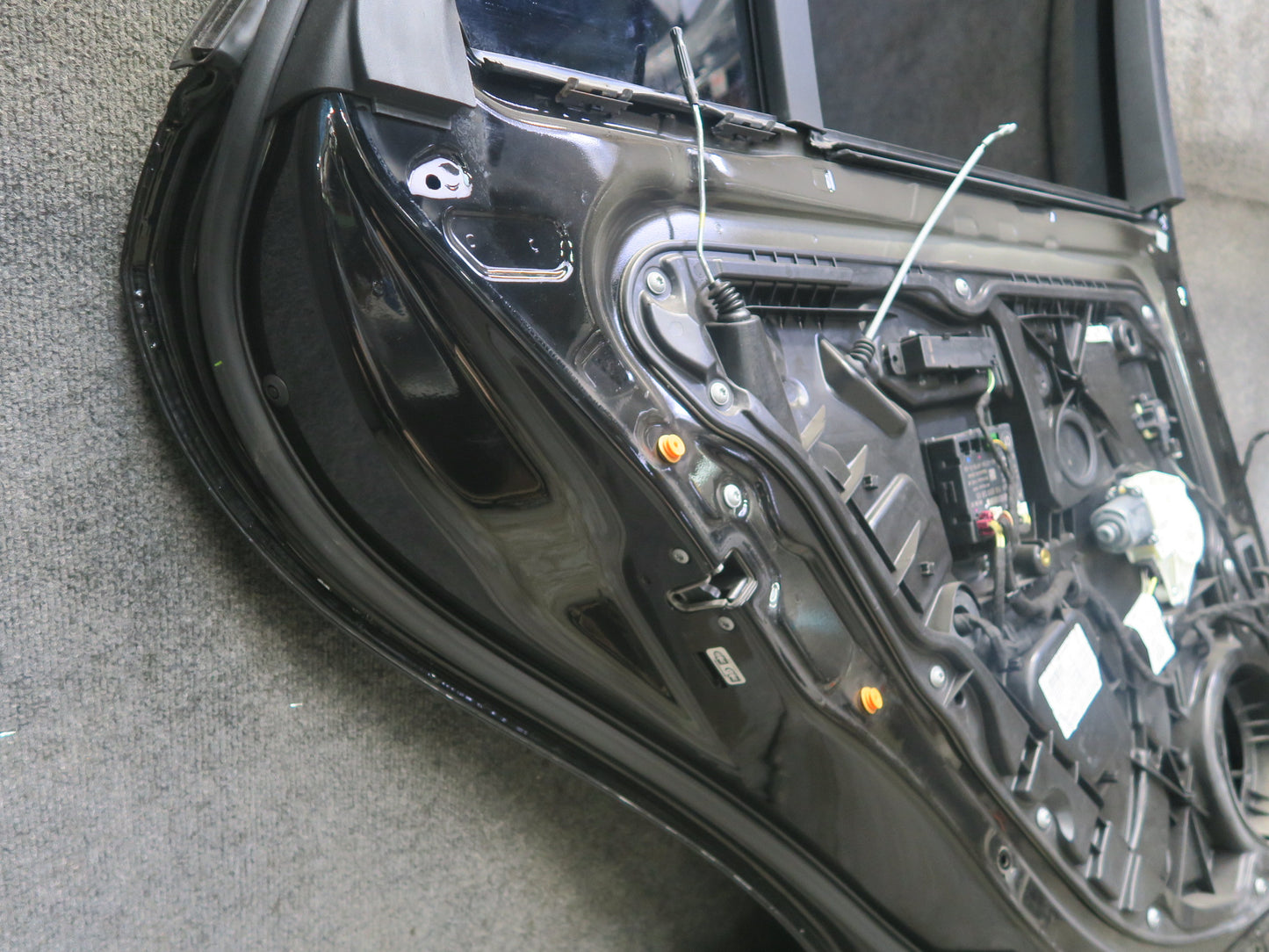 2012-2019 Mercedes W166 GLE ML Rear Left  Door Shell Panel w Glass