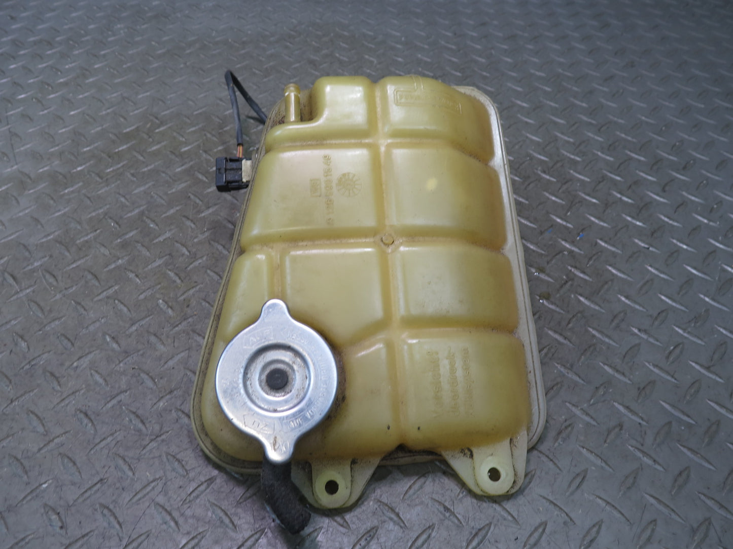 86-91 Mercedes W126 560SEL Coolant Overflow Expansion Tank 1265001749 OEM