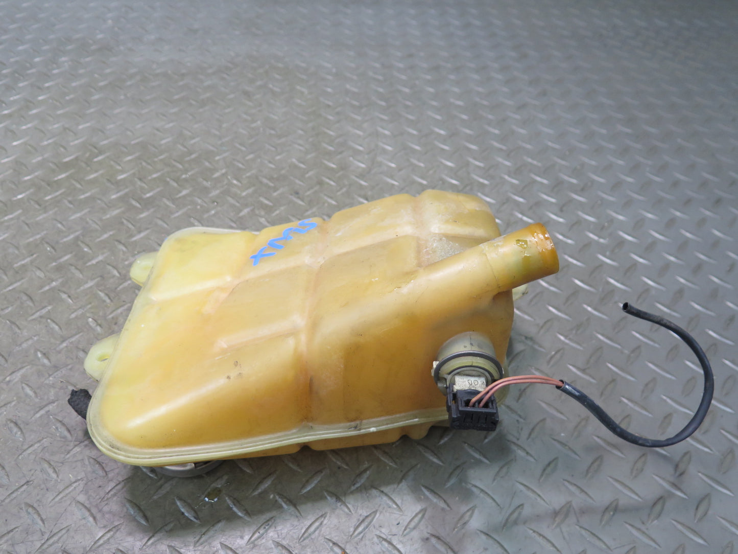 86-91 Mercedes W126 560SEL Coolant Overflow Expansion Tank 1265001749 OEM
