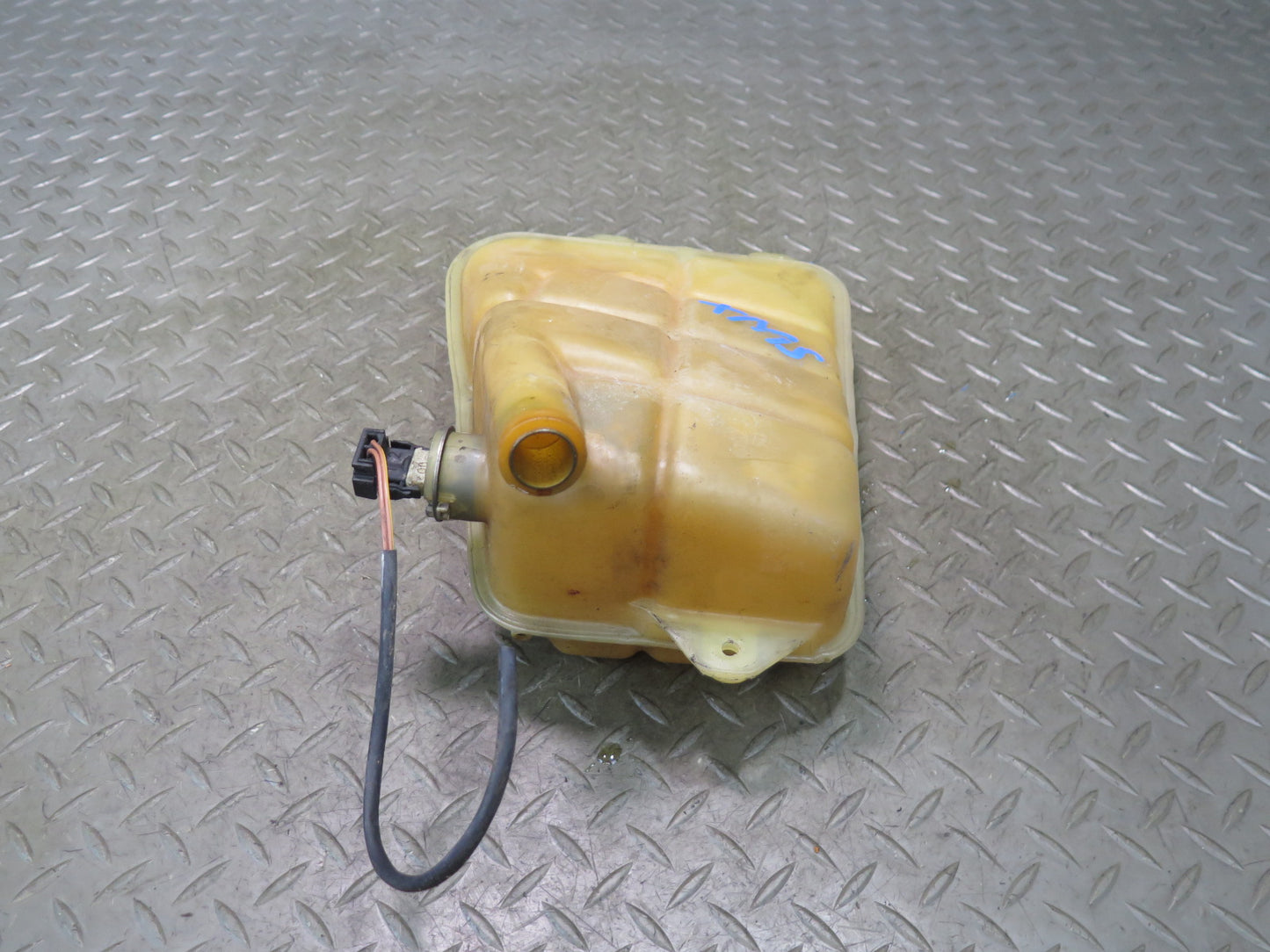 86-91 Mercedes W126 560SEL Coolant Overflow Expansion Tank 1265001749 OEM