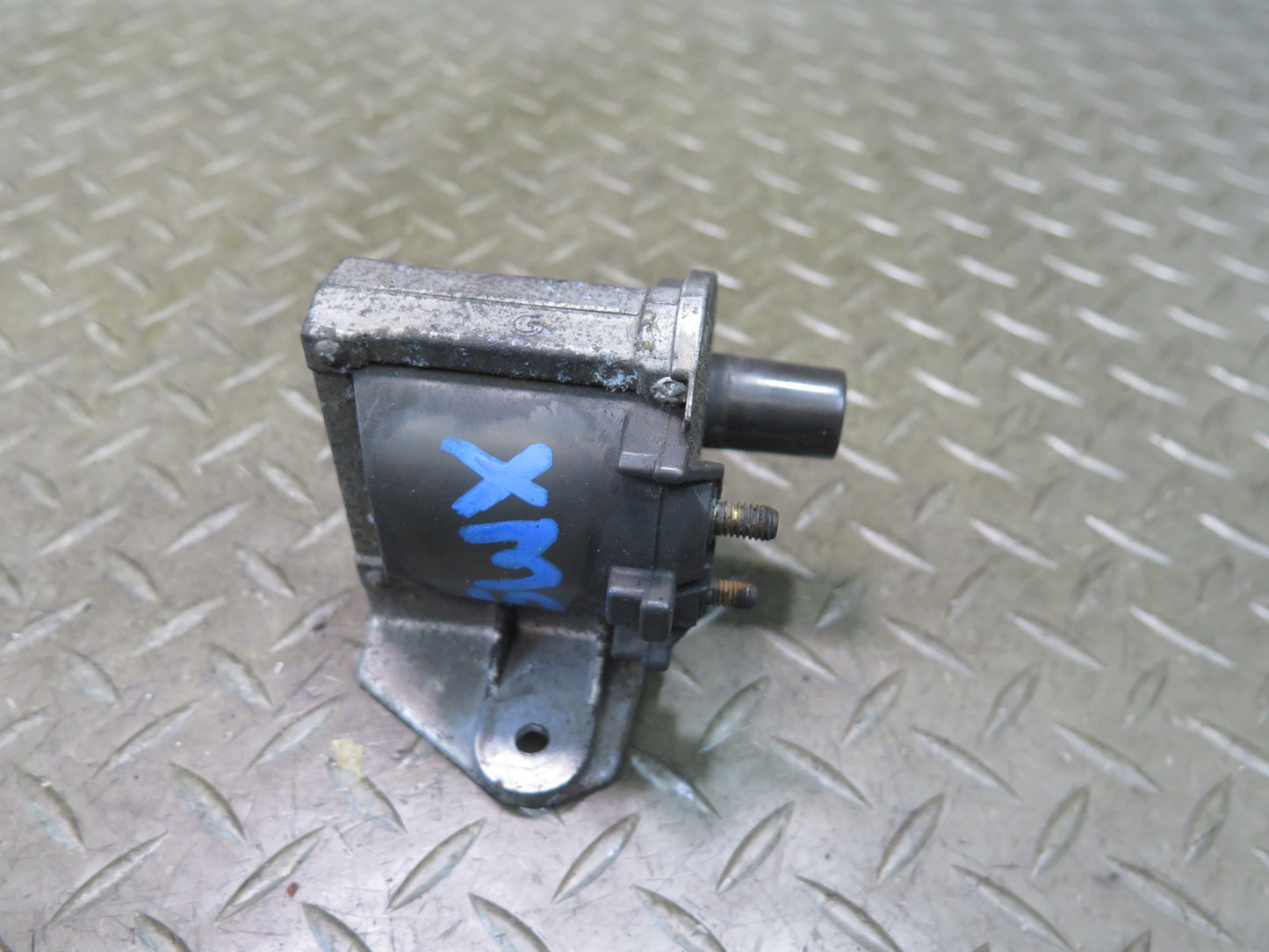 86-91 Mercedes W126 560SEL 420SEL High Voltage Ignition Coil 0001585803 OEM