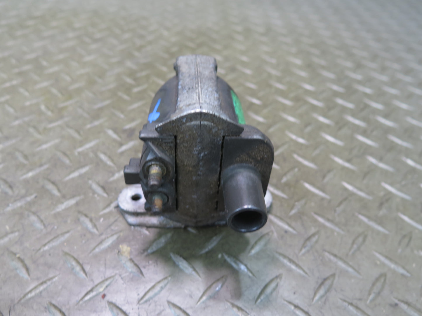 86-91 Mercedes W126 560SEL 420SEL High Voltage Ignition Coil 0001585803 OEM