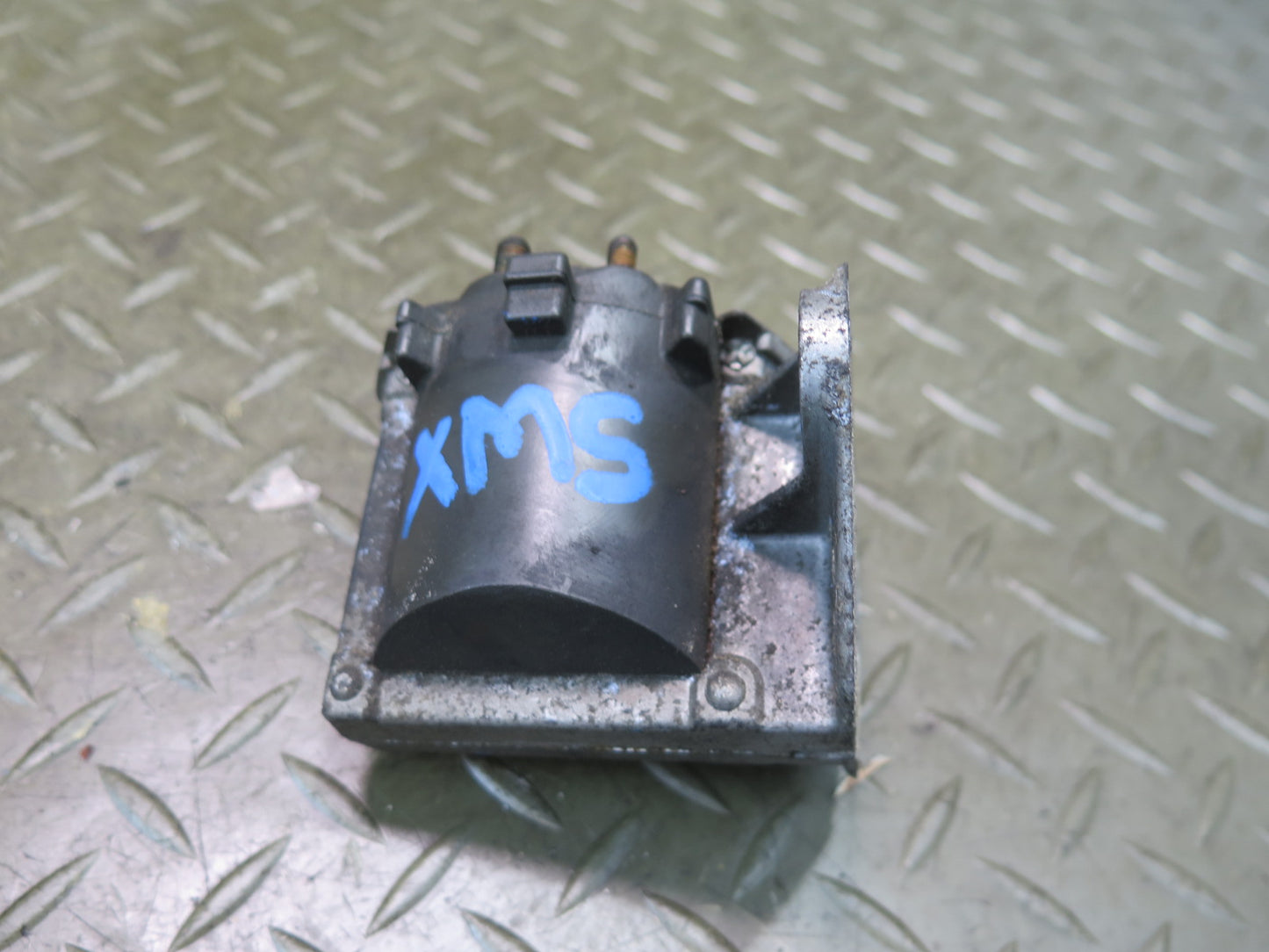 86-91 Mercedes W126 560SEL 420SEL High Voltage Ignition Coil 0001585803 OEM
