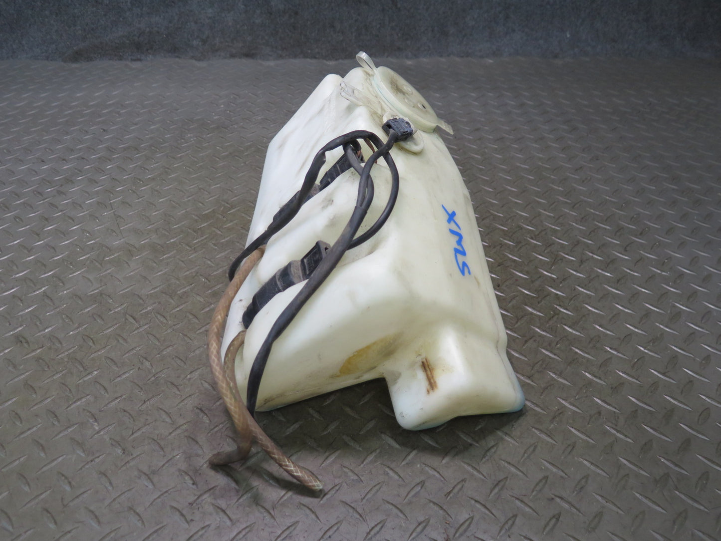 86-91 Mercedes W126 560SEL Windshield Washer Fluid Reservoir Tank w Pumps OEM