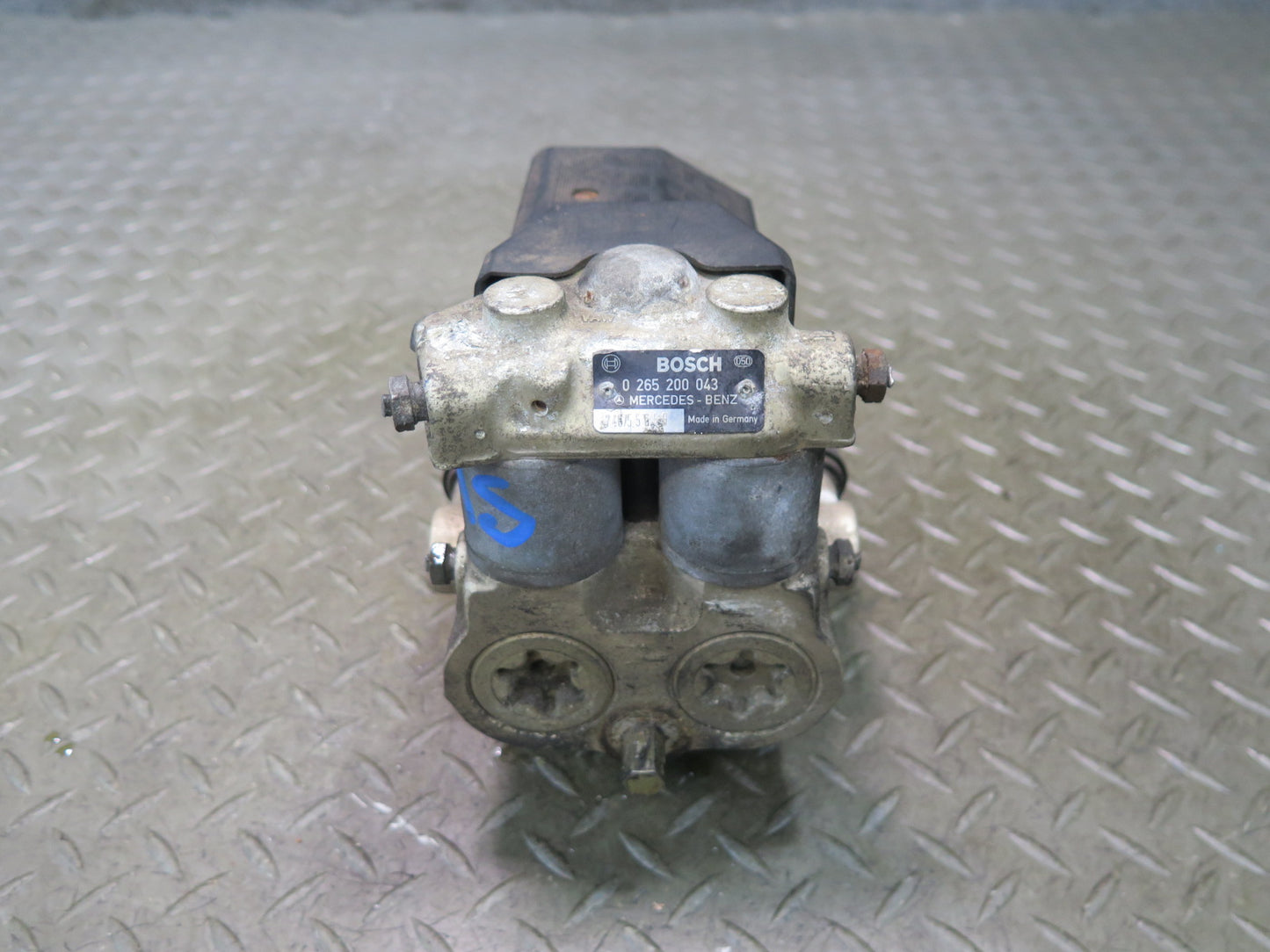 86-91 Mercedes W126 560SEL Anti Lock Brake ABS Pump Module 0265200043 OEM