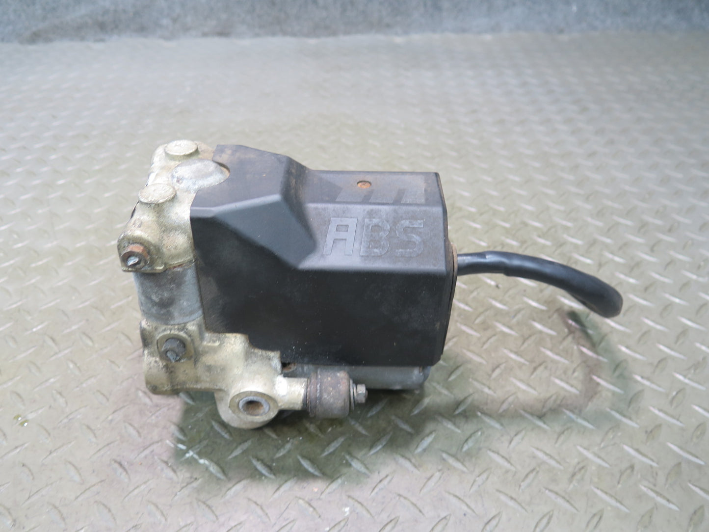 86-91 Mercedes W126 560SEL Anti Lock Brake ABS Pump Module 0265200043 OEM