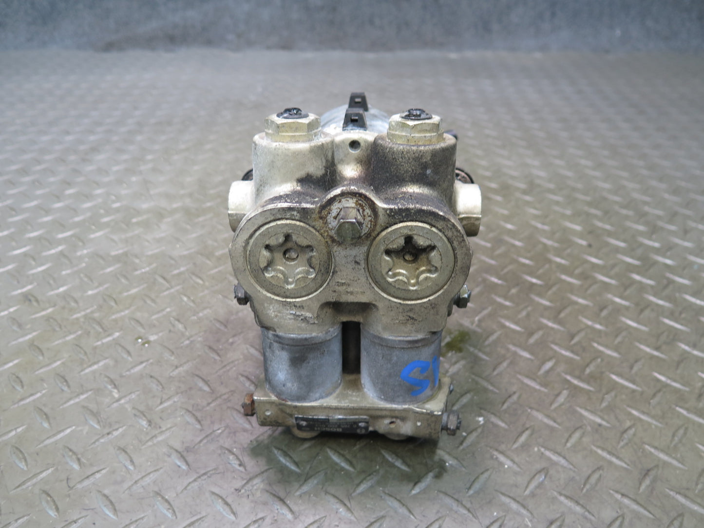 86-91 Mercedes W126 560SEL Anti Lock Brake ABS Pump Module 0265200043 OEM
