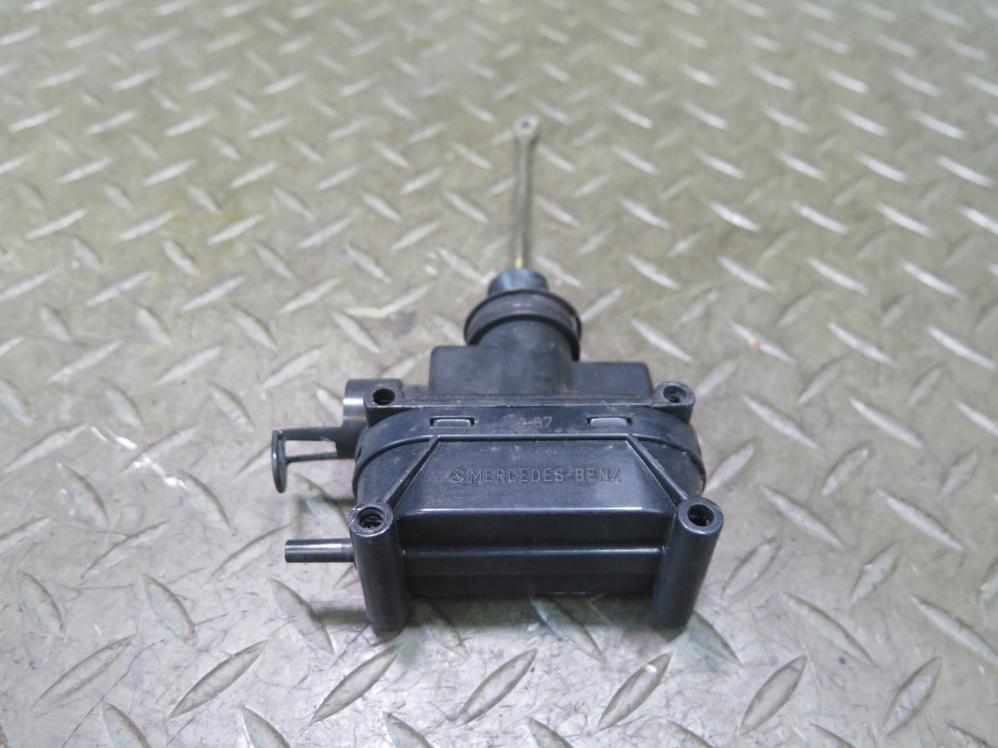 86-91 Mercedes W126 560SEL Sedan Set of 5 Door & Trunk Lock Actuator OEM