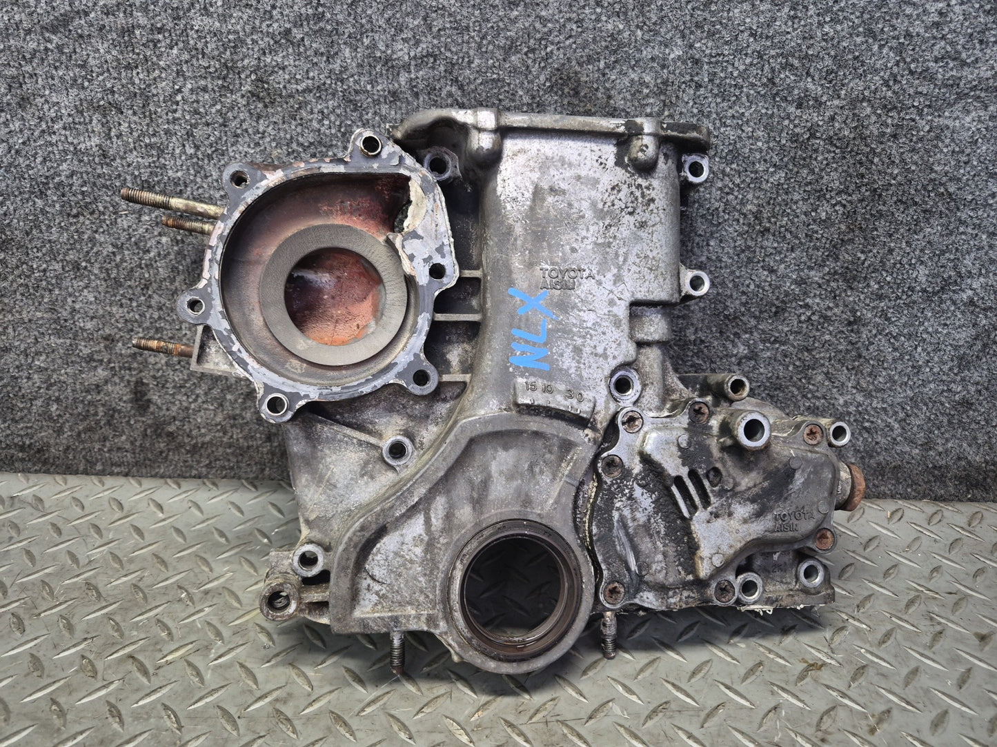 1996-1997 Lexus FZJ80L LX450 4.5L Engine Motor Timing Chain Plate Cover