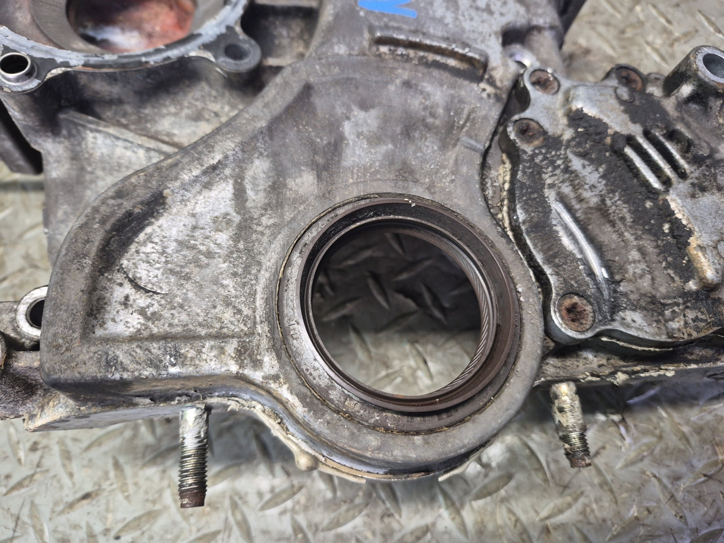 1996-1997 Lexus FZJ80L LX450 4.5L Engine Motor Timing Chain Plate Cover