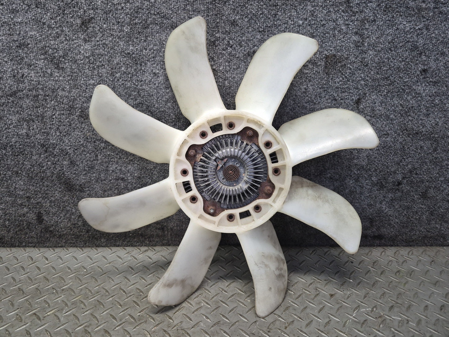 1996-1997 Lexus FZJ80L LX450 4.5L Engine Cooling Fan Clutch Blade