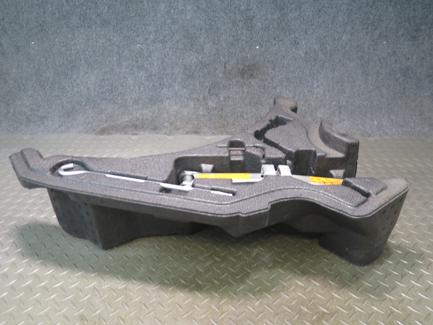 10-19 Nissan Z34 370Z Convert Emergency Spare Tire Lift Jack Tool Set w Foam OEM