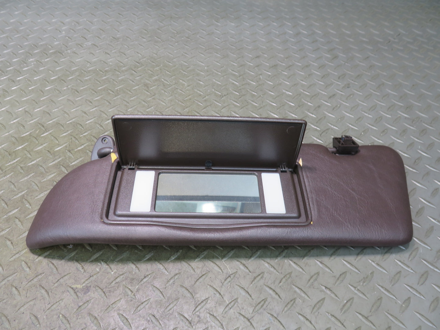 86-91 Mercedes W126 560SEL Sedan Set of 3 Front Left Center Right Sun Visor Dmgd