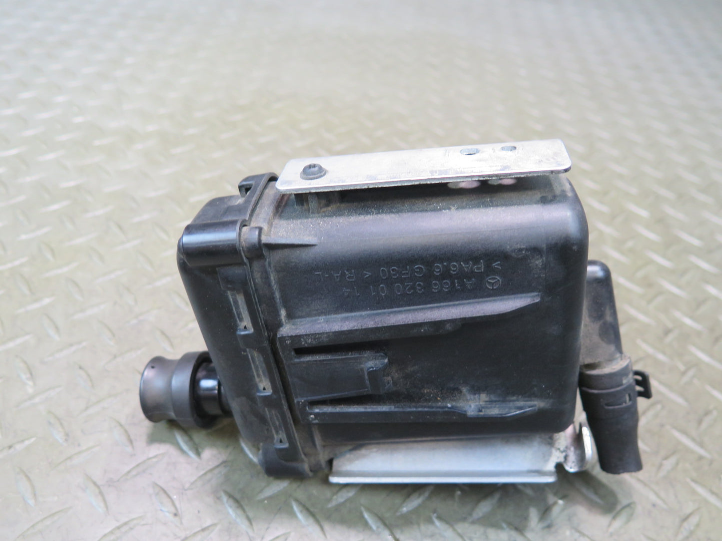 2012-2015 Mercedes X166 W166 Ml-class Hydraulic Fluid Oil Tank Reservoir Bottle