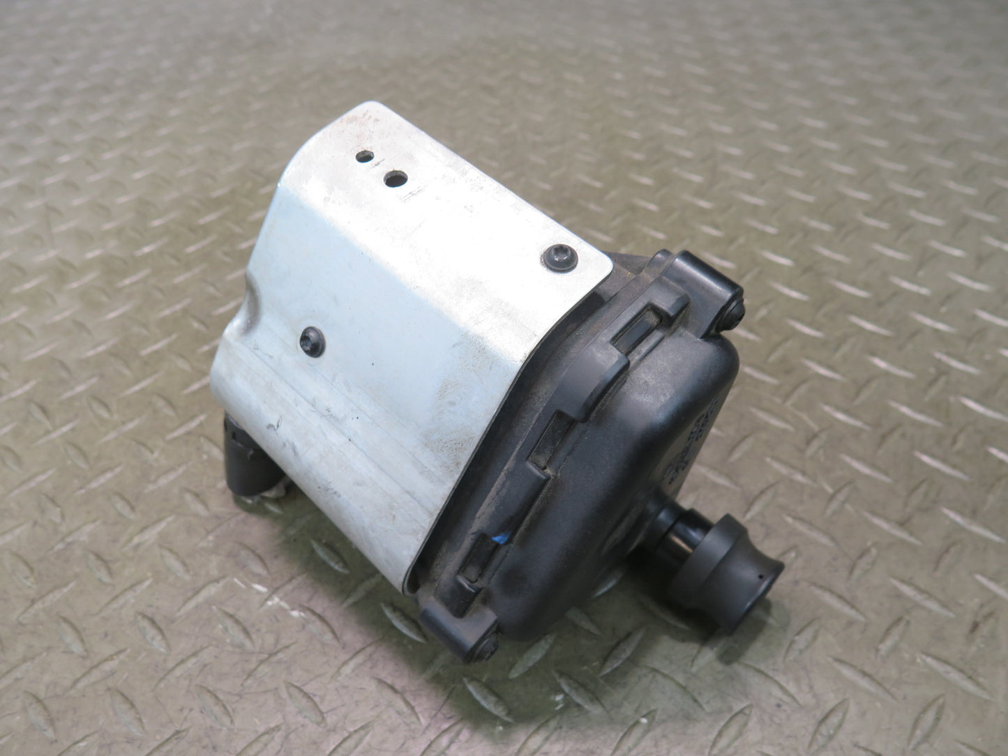 2012-2015 Mercedes X166 W166 Ml-class Hydraulic Fluid Oil Tank Reservoir Bottle