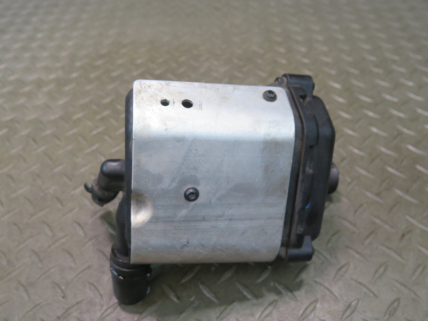 2012-2015 Mercedes X166 W166 Ml-class Hydraulic Fluid Oil Tank Reservoir Bottle