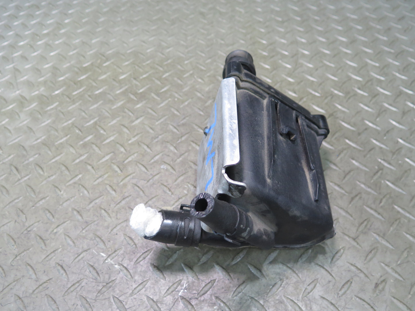 2012-2015 Mercedes X166 W166 Ml-class Hydraulic Fluid Oil Tank Reservoir Bottle
