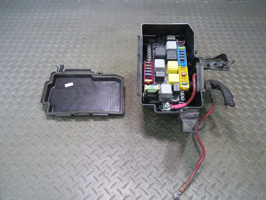 2012-2015 Mercedes X166 W166 Ml-class Engine Bay Front Fuse Relay Junction Box