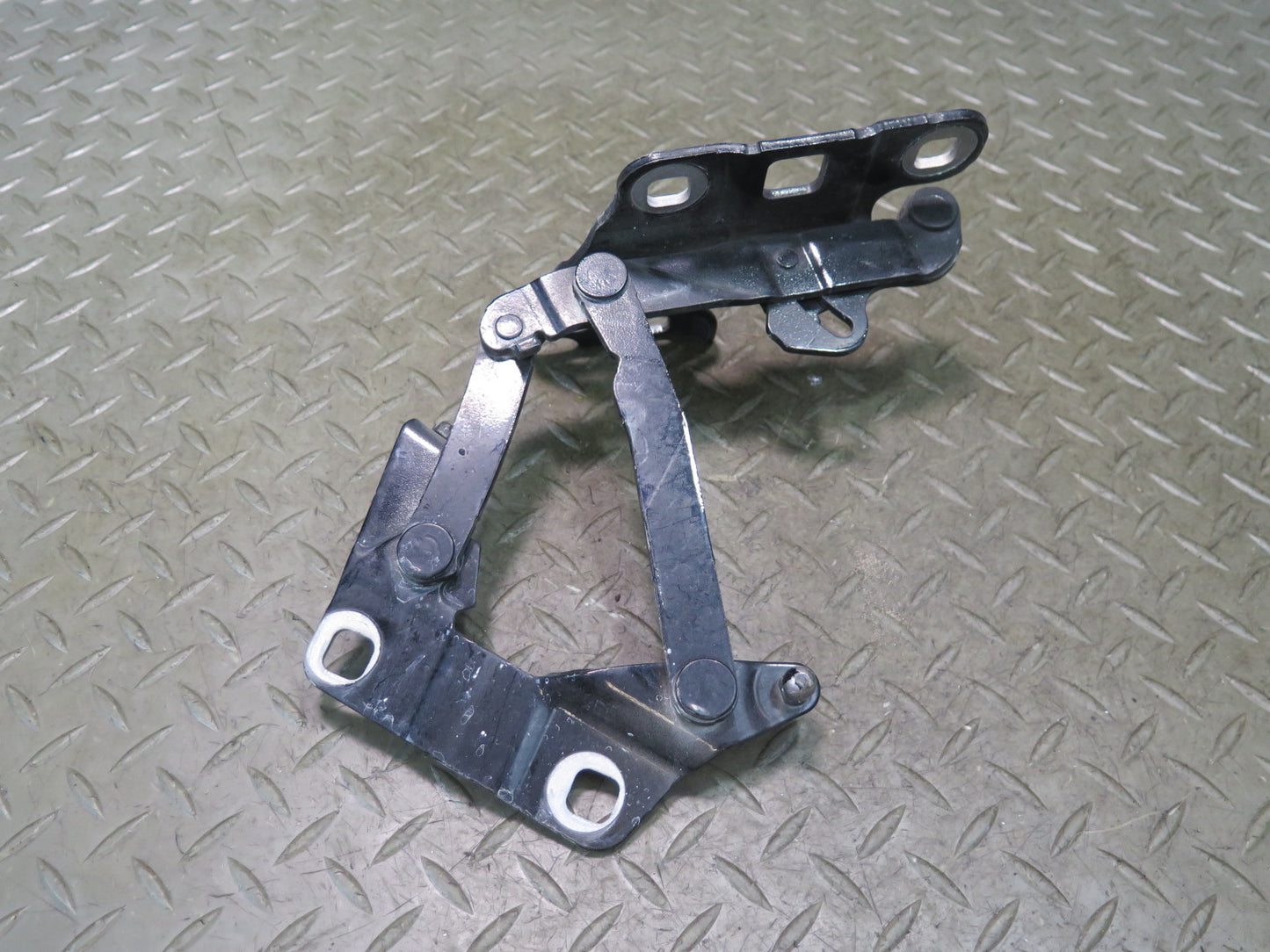 2012-2015 Mercedes X166 W166 Ml-class Front Left & Right Hood Hinge Set of 2