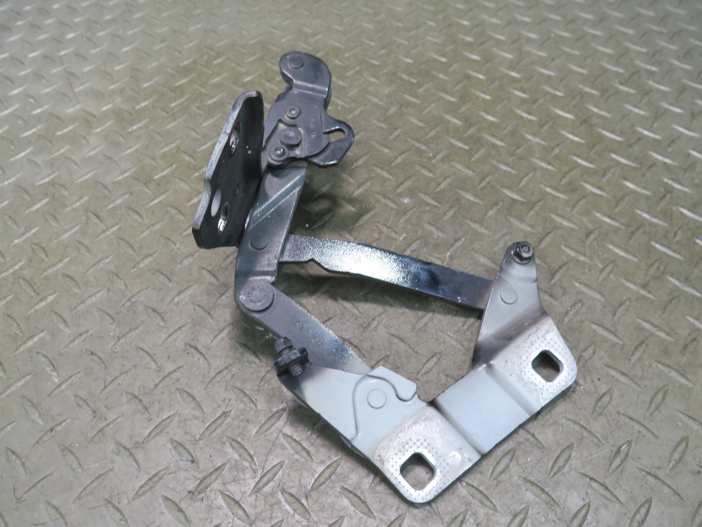 2012-2015 Mercedes X166 W166 Ml-class Front Left & Right Hood Hinge Set of 2