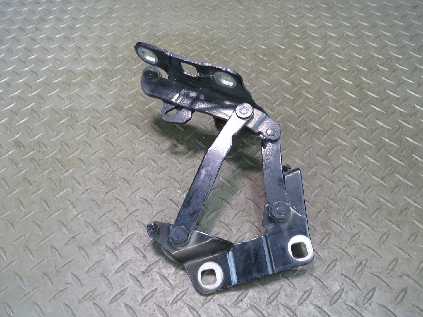 2012-2015 Mercedes X166 W166 Ml-class Front Left & Right Hood Hinge Set of 2