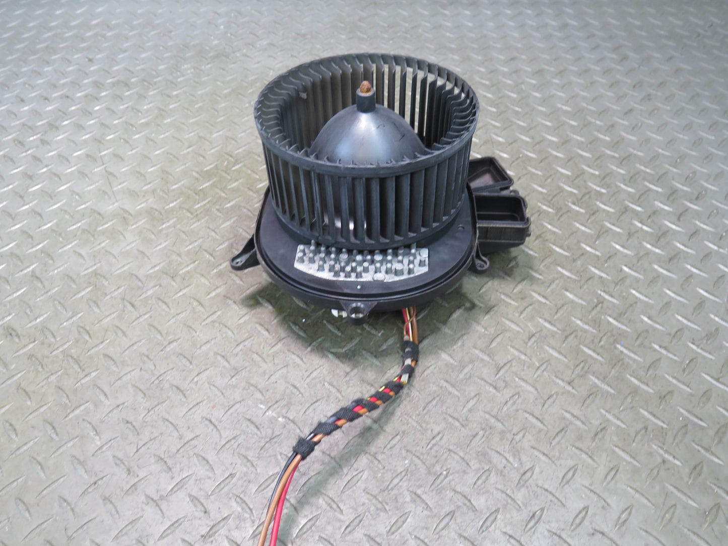 2012-2015 Mercedes X166 W166 Ml-class A/C Heater Blower Motor Fan w Resistor
