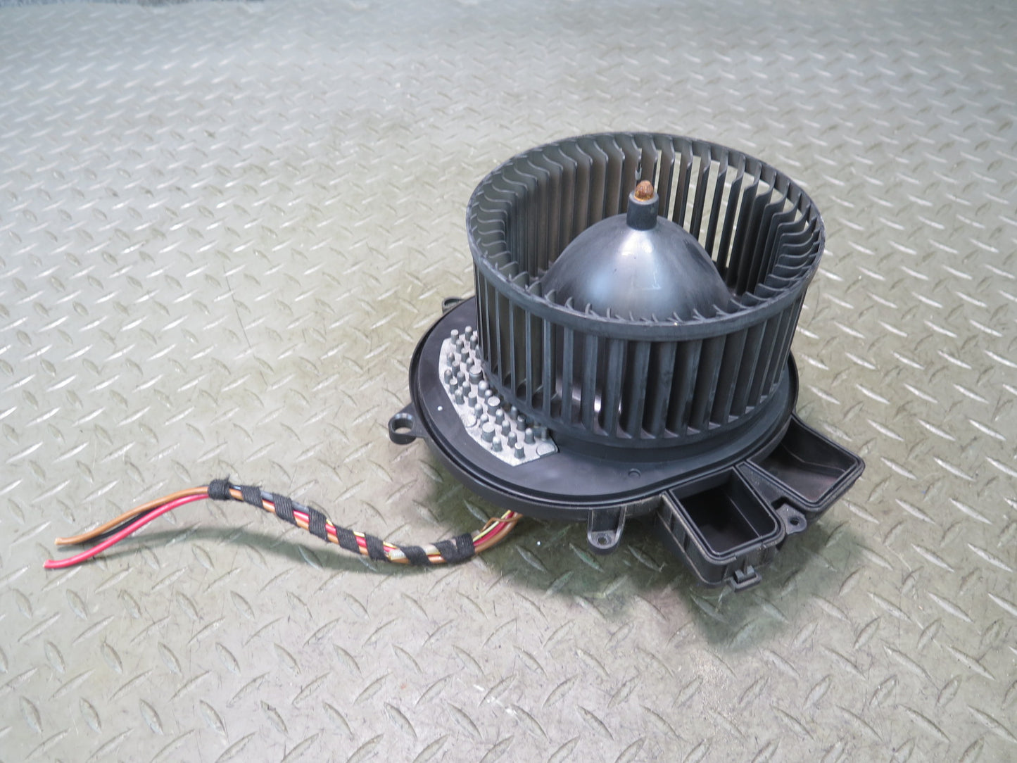 2012-2015 Mercedes X166 W166 Ml-class A/C Heater Blower Motor Fan w Resistor