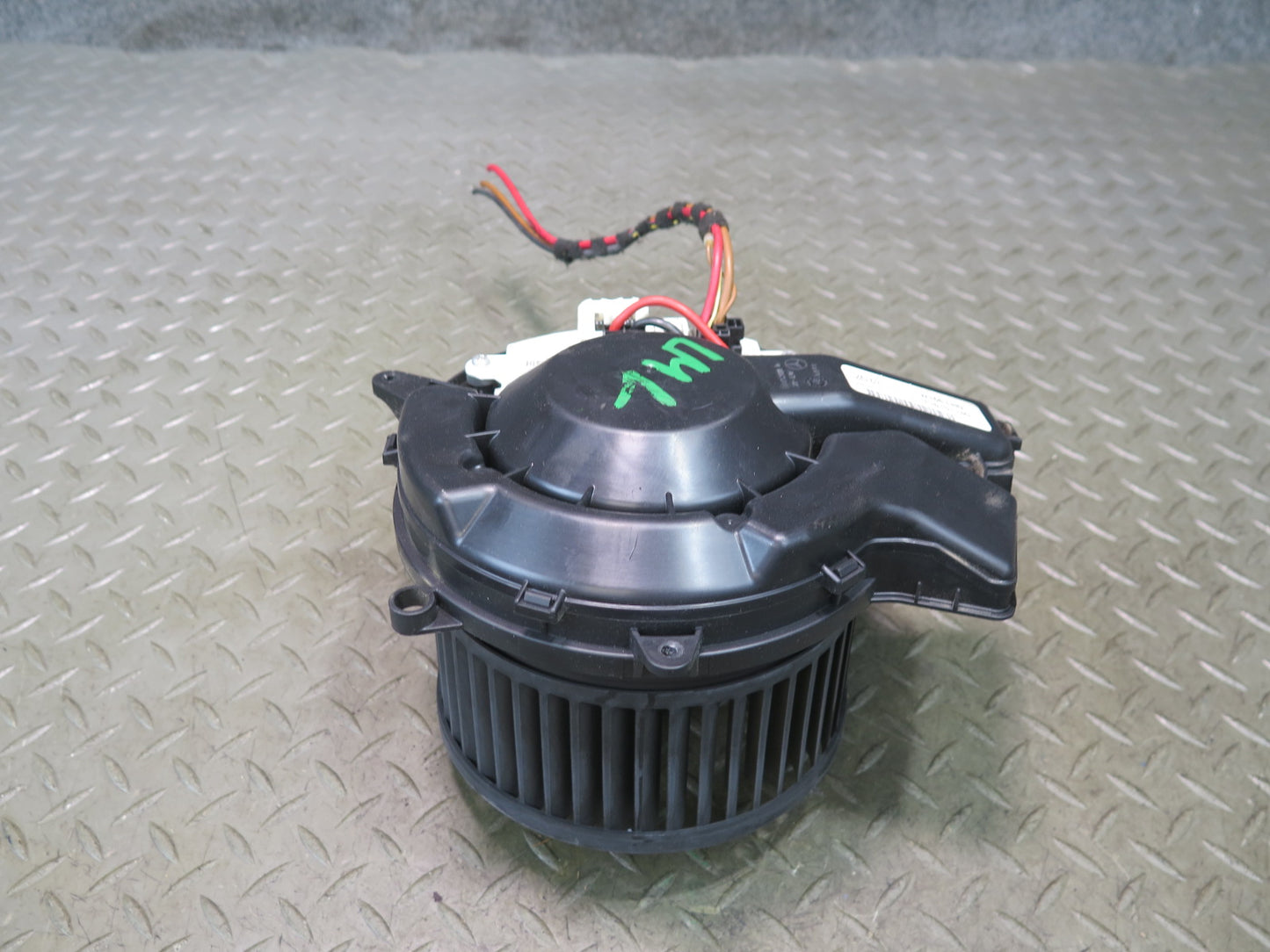 2012-2015 Mercedes X166 W166 Ml-class A/C Heater Blower Motor Fan w Resistor