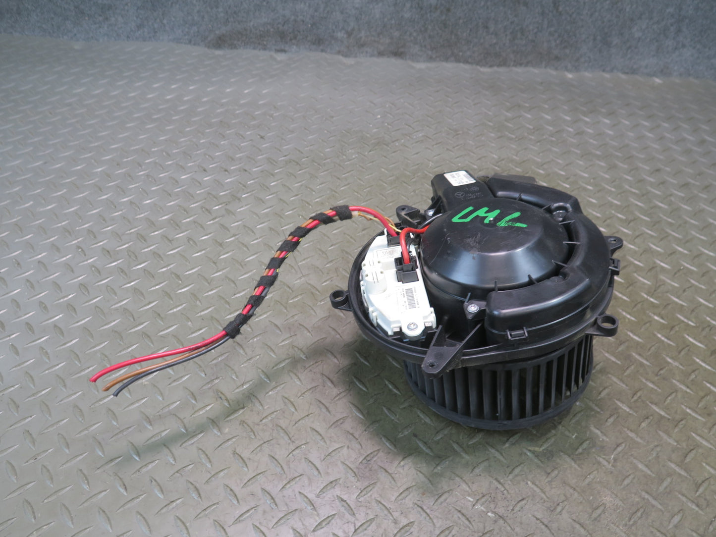 2012-2015 Mercedes X166 W166 Ml-class A/C Heater Blower Motor Fan w Resistor