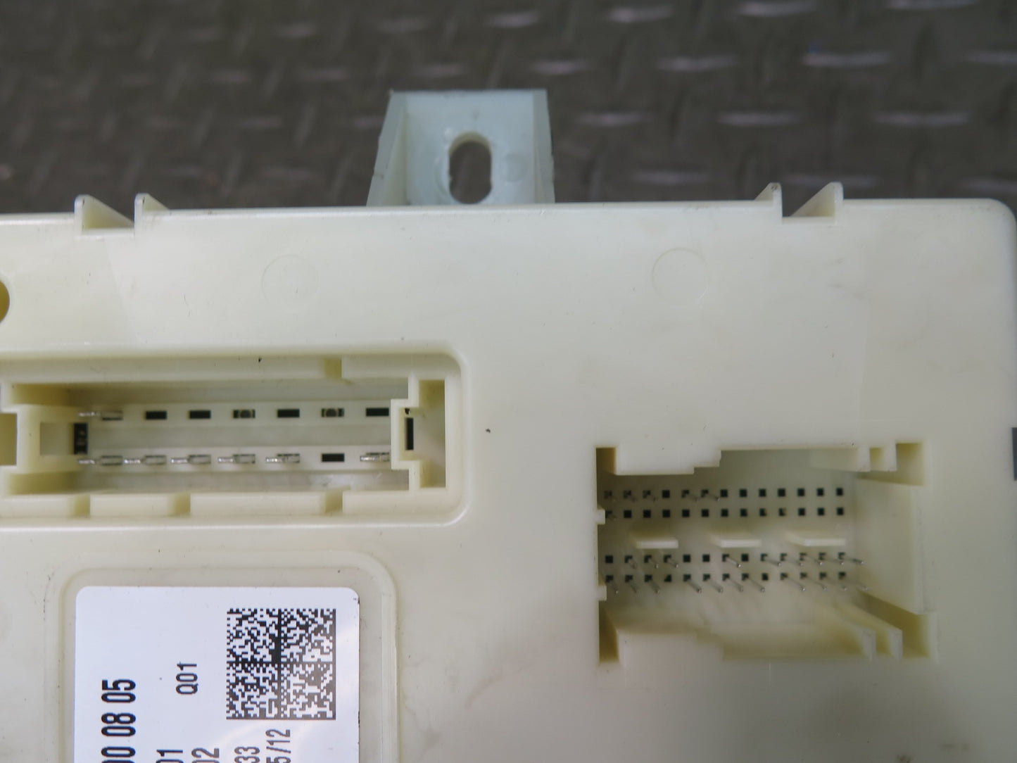 2012-2015 Mercedes X166 W166 Ml-class Rear SAM Signal Acquisition Module