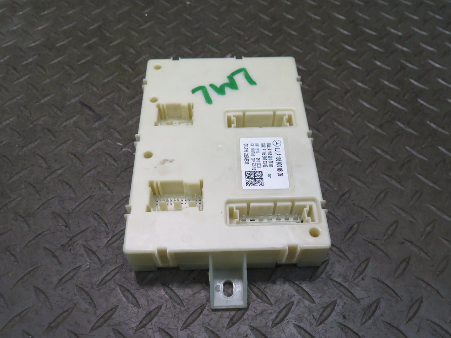 2012-2015 Mercedes X166 W166 Ml-class Rear SAM Signal Acquisition Module
