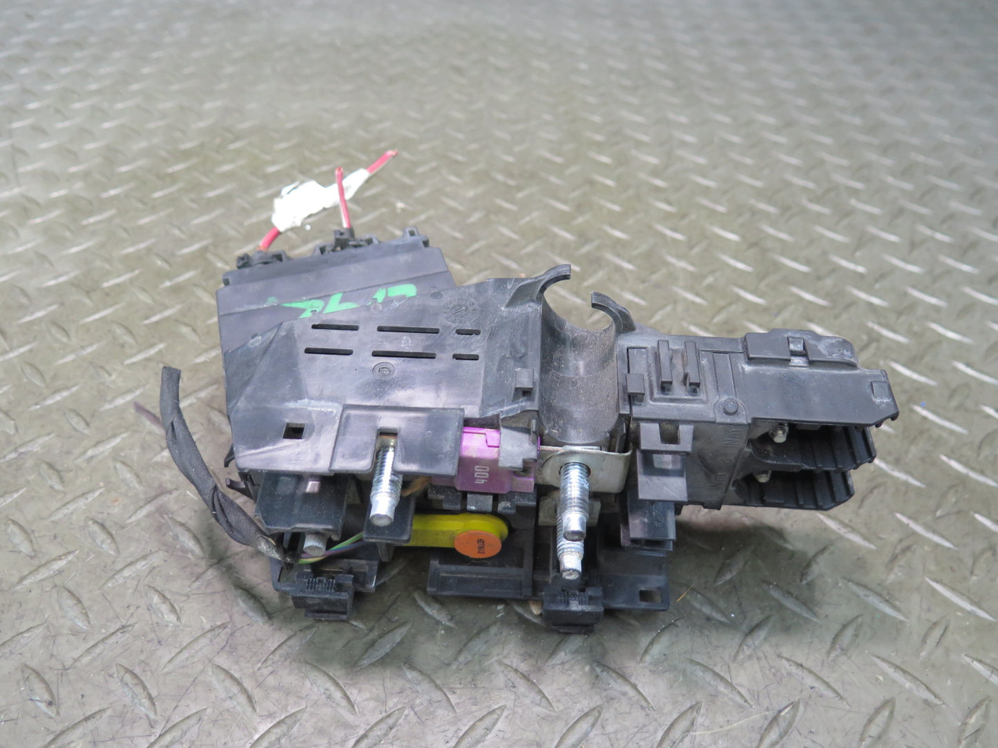 2012-2015 Mercedes X166 W166 Ml-class Positive Battery Junction Post Terminal