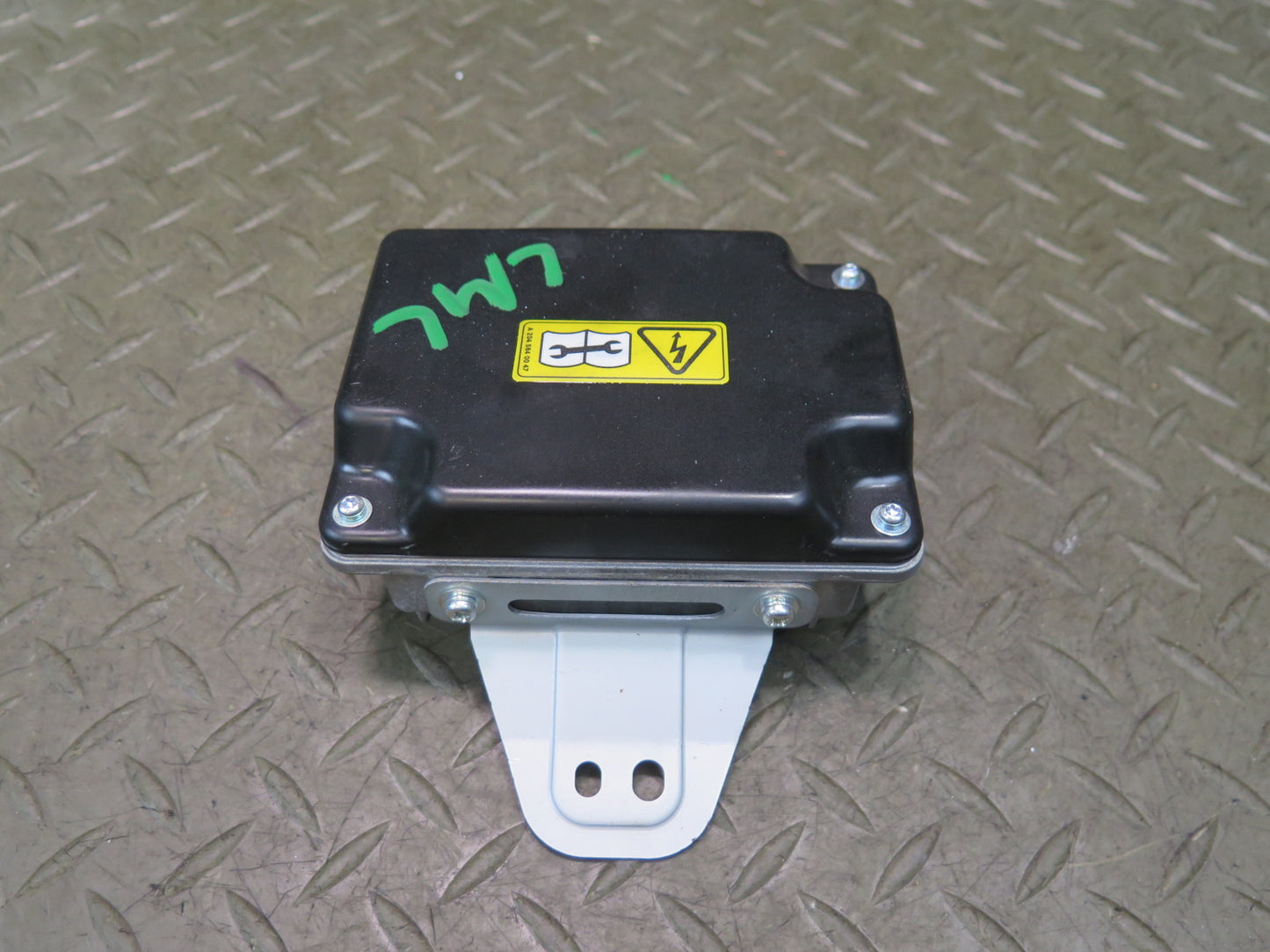 2012-2015 Mercedes X166 W166 Ml-class Power Inverter Control Module