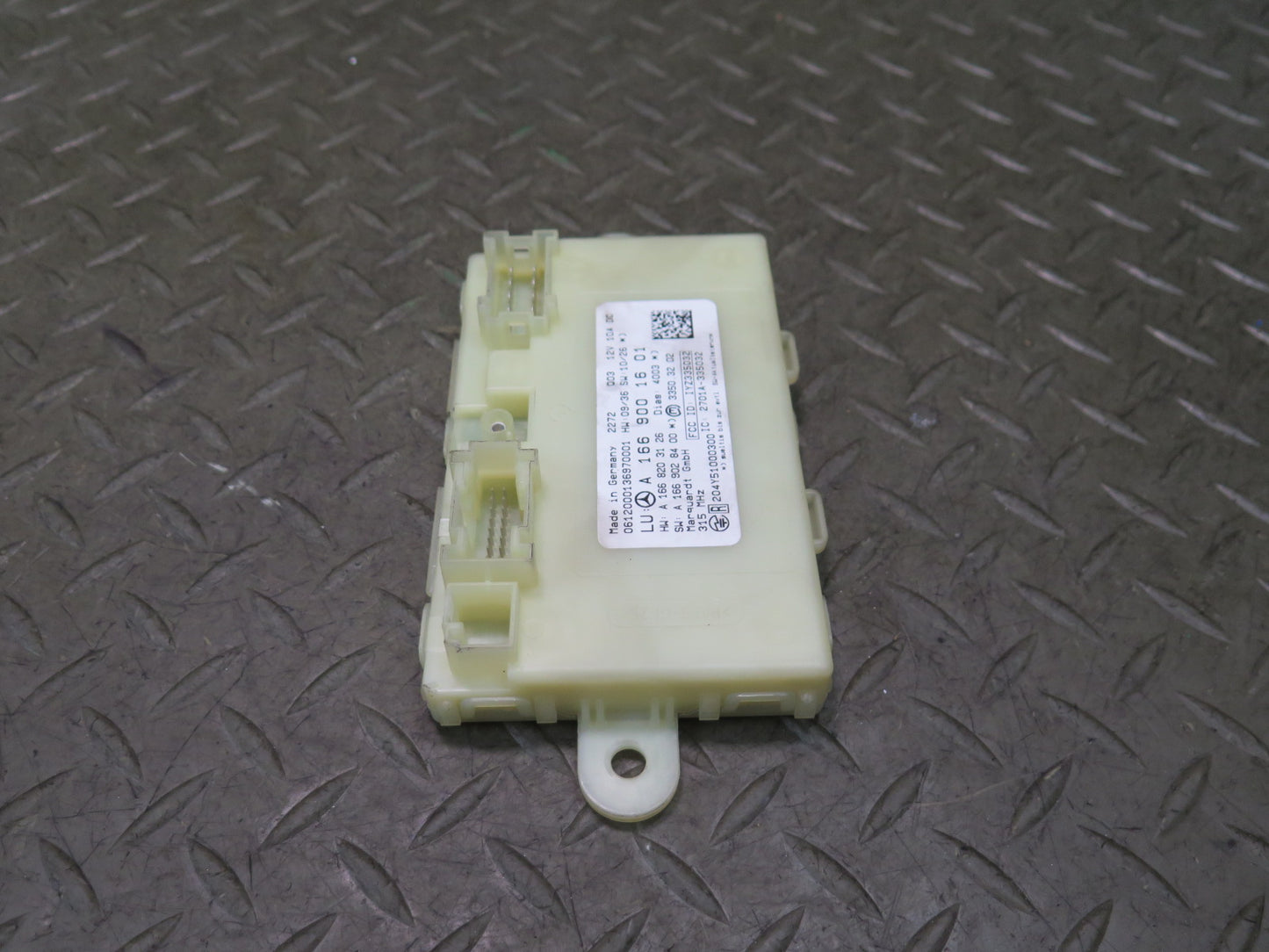 2012-2015 Mercedes X166 W166 Ml-class Keyless Entry Control Module 1669001601
