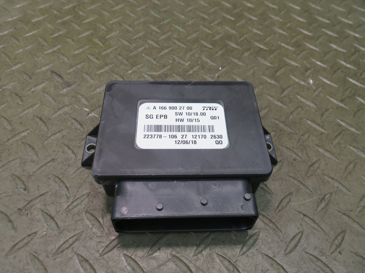 2012-2015 Mercedes X166 W166 Ml-class Parking Brake Control Module 1669002700
