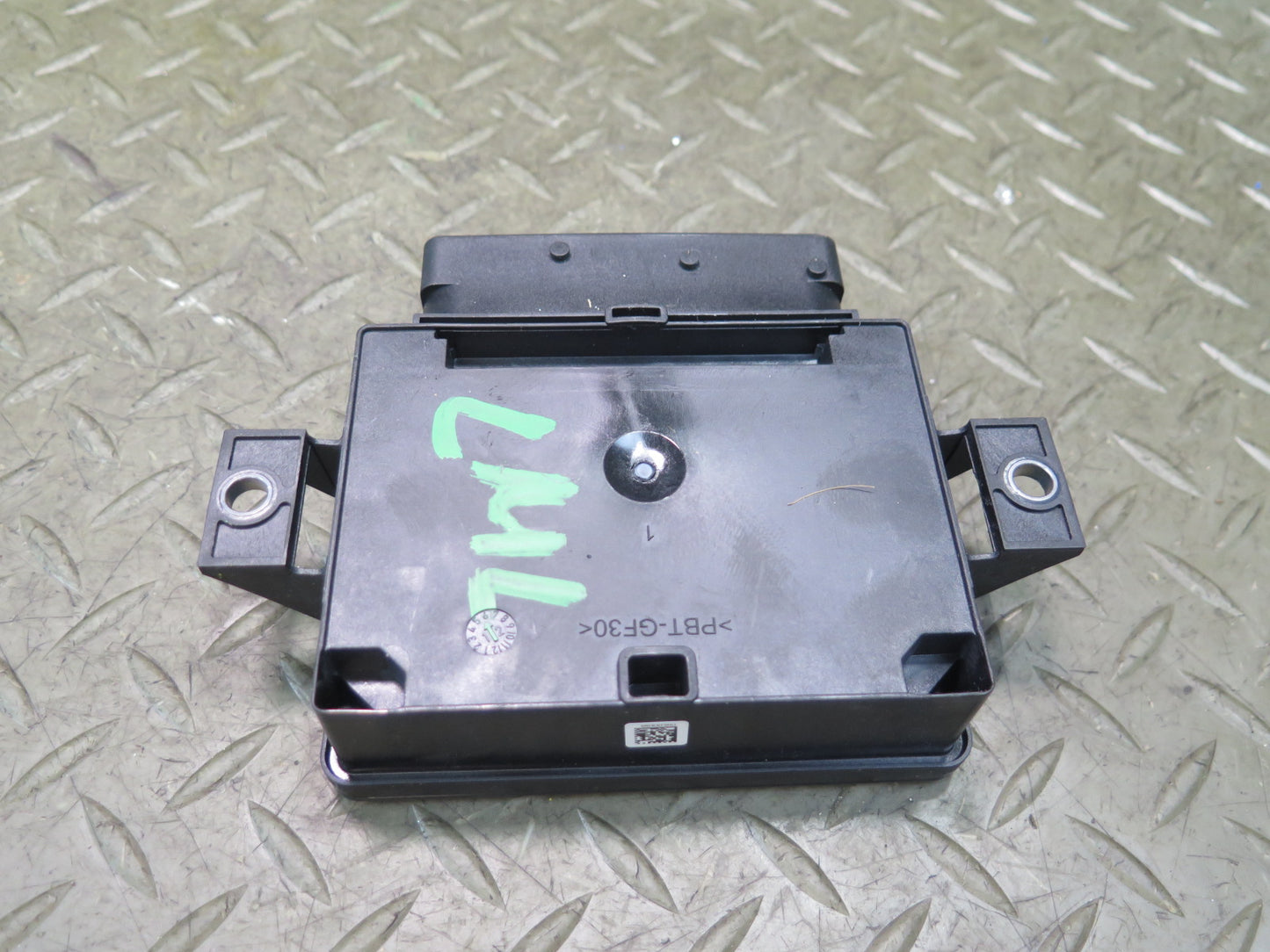 2012-2015 Mercedes X166 W166 Ml-class Parking Brake Control Module 1669002700