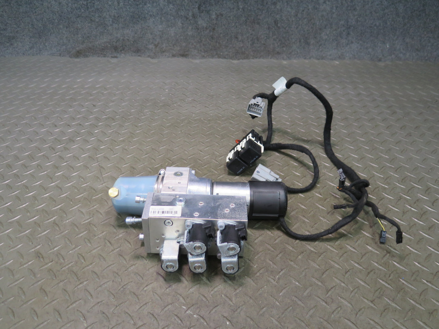 10-19 Nissan Z34 370Z Convert TOP Roof Hydraulic Pump Motor w Insulation OEM
