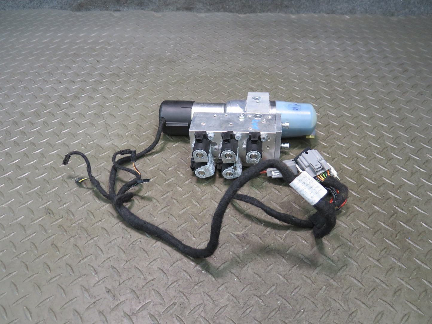 10-19 Nissan Z34 370Z Convert TOP Roof Hydraulic Pump Motor w Insulation OEM