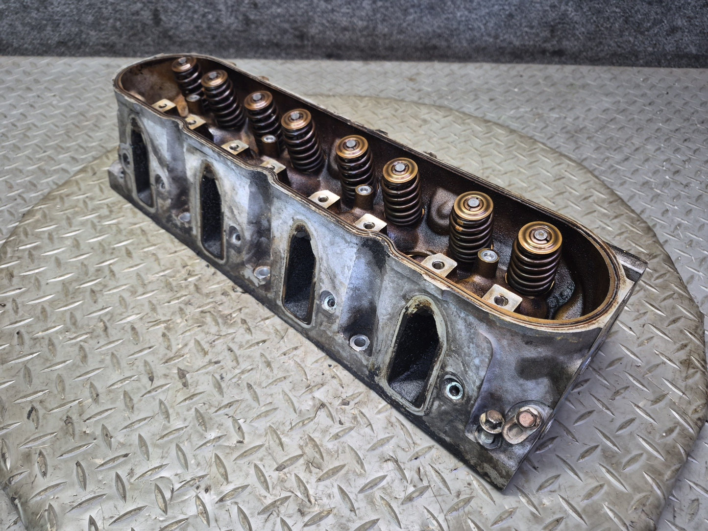 2003-2007 Hummer H2 6.0L LQ4 Engine Motor Right Cylinder Head