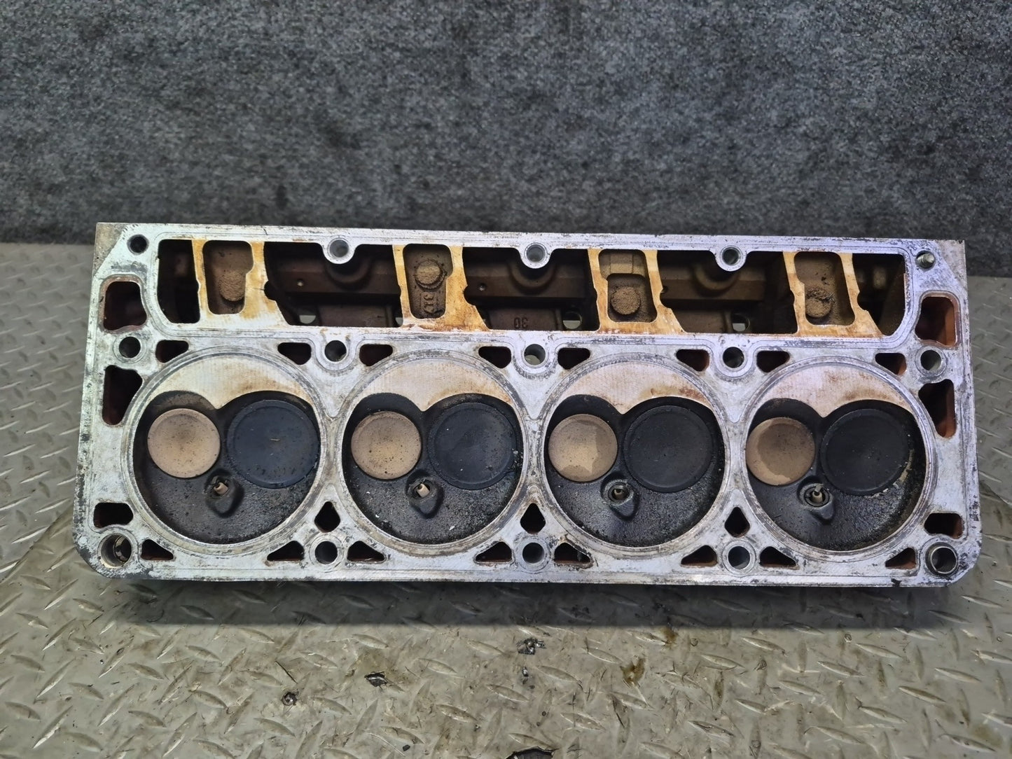 2003-2007 Hummer H2 6.0L LQ4 Engine Motor Right Cylinder Head